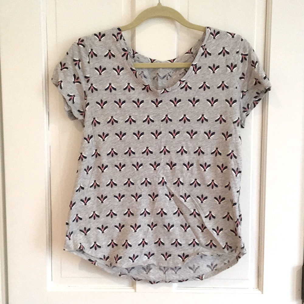 EUC Pretty bee-print cotton tee from LOFT